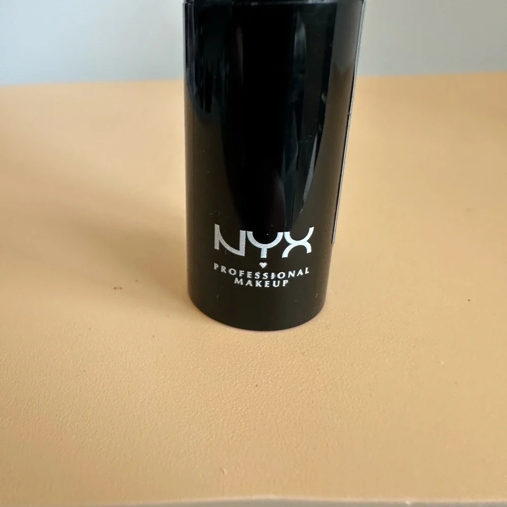 🩷5/$10 NYX Lipstick Exclusive